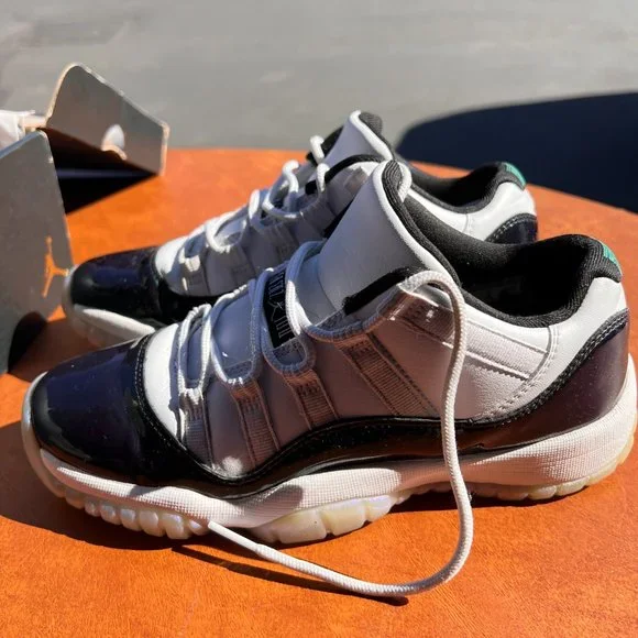 Nike Air Jordan 11 Retro Low BG Emerald White Sneakers 528896-145 Size 5Y - Picture 7 of 12